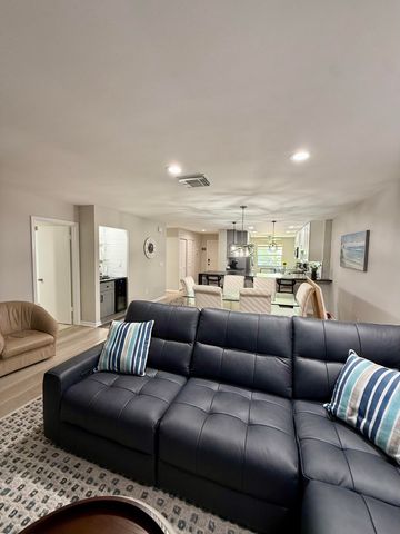 20 Westgate Lane F, Boynton Beach, FL 33436