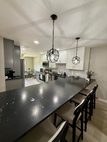 20 Westgate Lane F, Boynton Beach, FL 33436