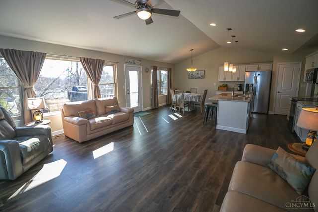 1331 Peregrine Way, Hamilton, OH 45013