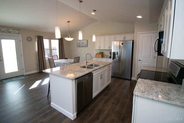 1331 Peregrine Way, Hamilton, OH 45013