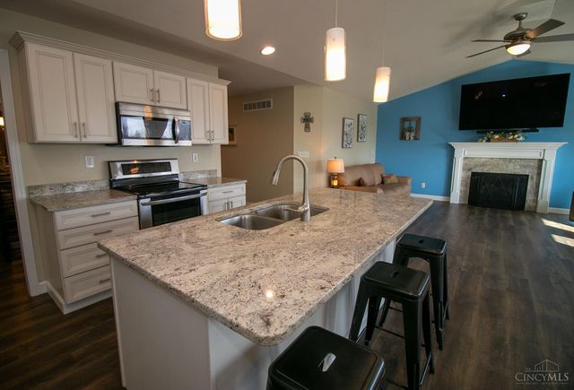 1331 Peregrine Way, Hamilton, OH 45013