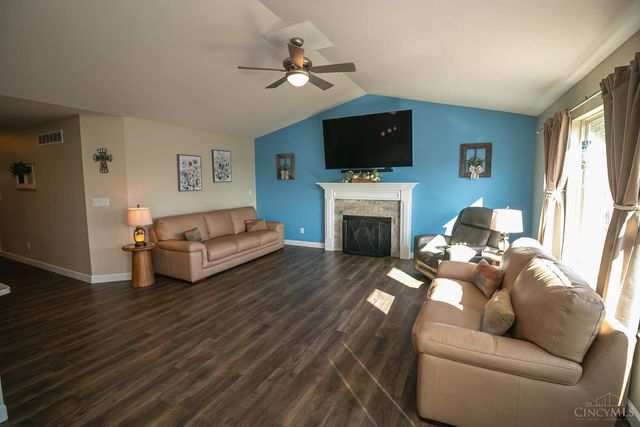 1331 Peregrine Way, Hamilton, OH 45013