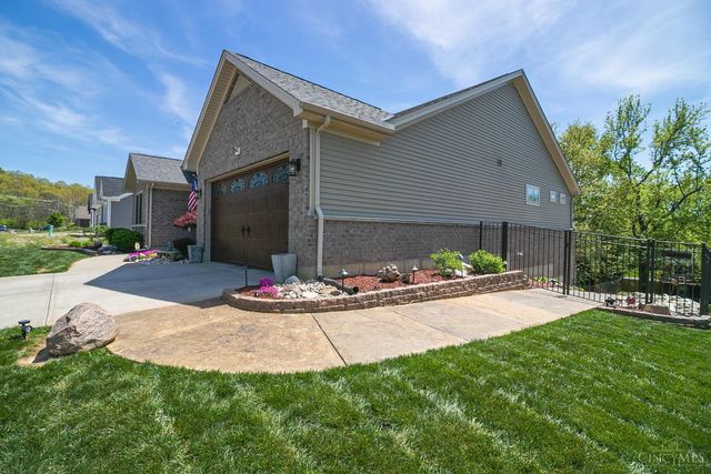 1331 Peregrine Way, Hamilton, OH 45013