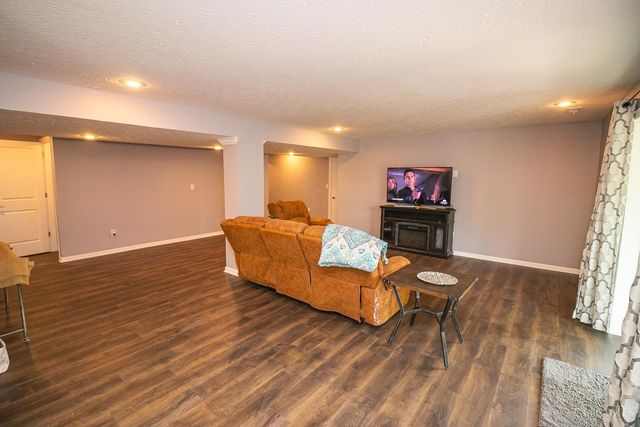 1331 Peregrine Way, Hamilton, OH 45013