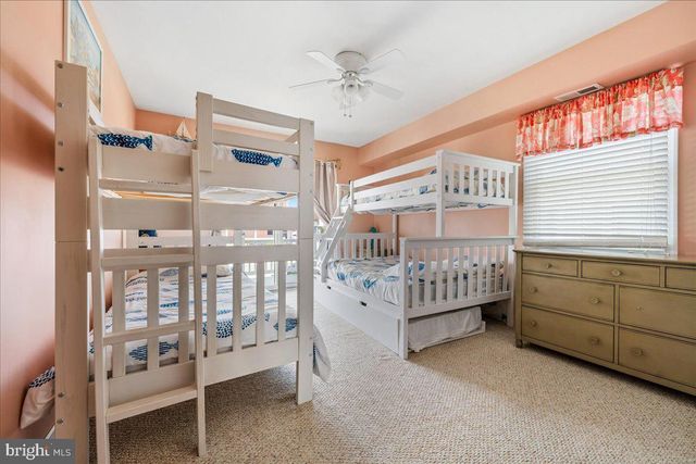 430 W PINE AVE, Wildwood, NJ 08260