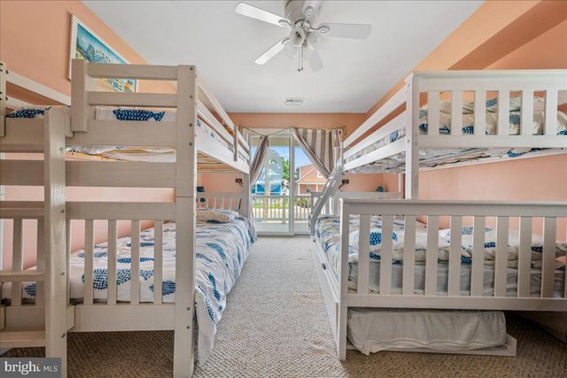 430 W PINE AVE, Wildwood, NJ 08260