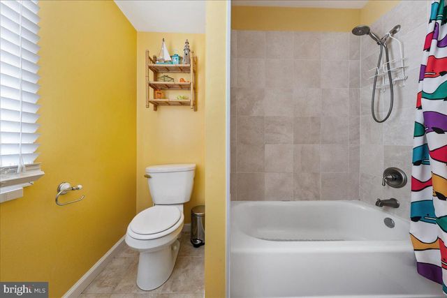 430 W PINE AVE, Wildwood, NJ 08260