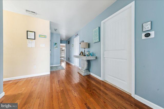 430 W PINE AVE, Wildwood, NJ 08260