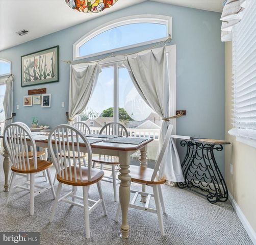 430 W PINE AVE, Wildwood, NJ 08260
