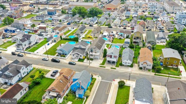 430 W PINE AVE, Wildwood, NJ 08260