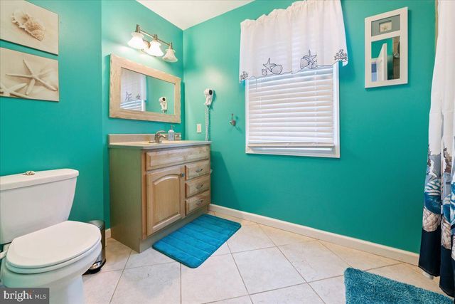 430 W PINE AVE, Wildwood, NJ 08260