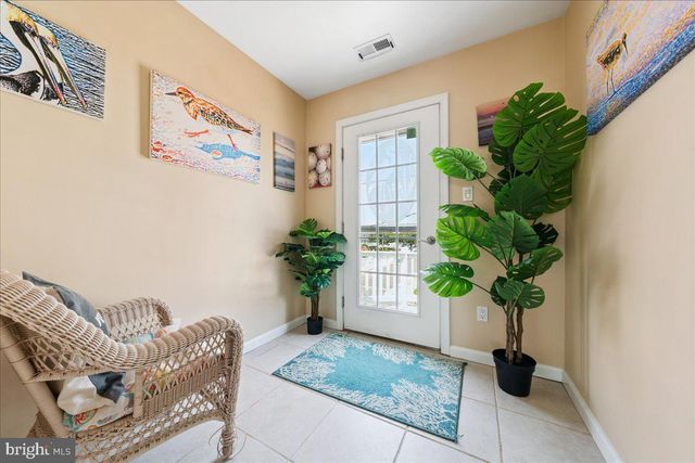 430 W PINE AVE, Wildwood, NJ 08260