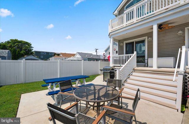 430 W PINE AVE, Wildwood, NJ 08260