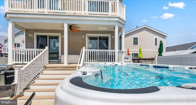 430 W PINE AVE, Wildwood, NJ 08260