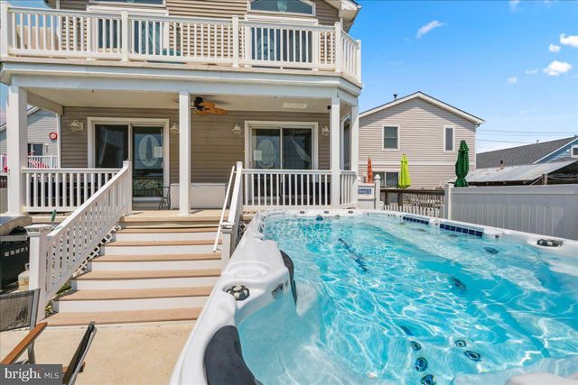 430 W PINE AVE, Wildwood, NJ 08260