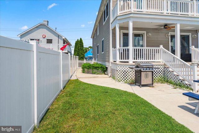 430 W PINE AVE, Wildwood, NJ 08260