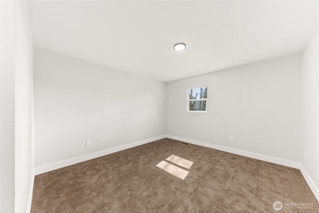 211 W Linden Street, Harrington, WA 99134