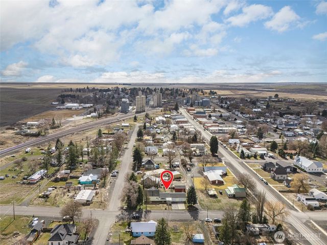 211 W Linden Street, Harrington, WA 99134