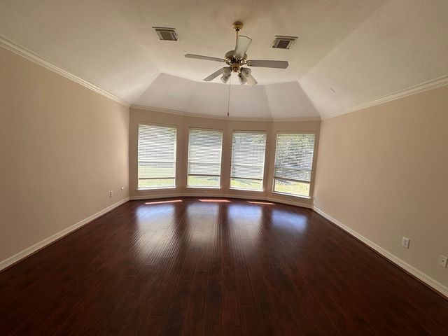 5819 Brook Bend Drive, Sugar Land, TX 77479