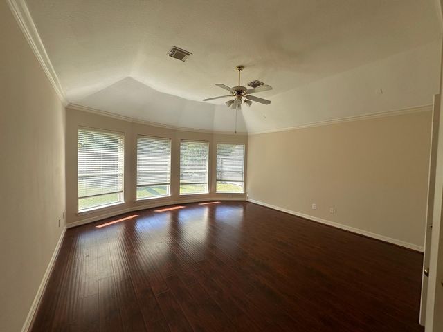 5819 Brook Bend Drive, Sugar Land, TX 77479