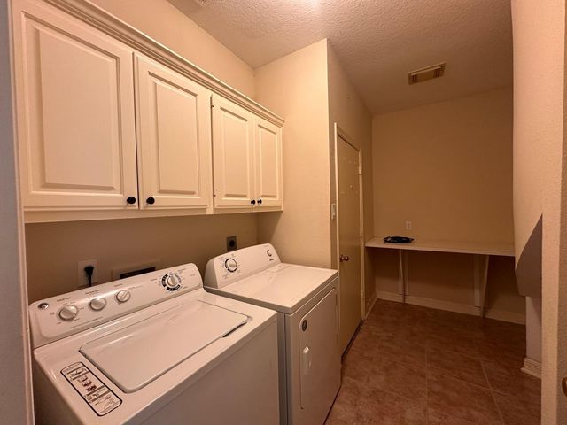 5819 Brook Bend Drive, Sugar Land, TX 77479