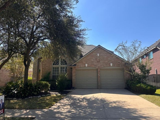 5819 Brook Bend Drive, Sugar Land, TX 77479