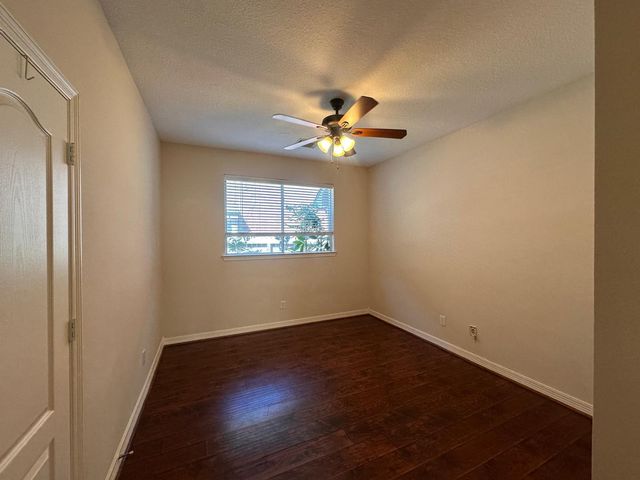 5819 Brook Bend Drive, Sugar Land, TX 77479