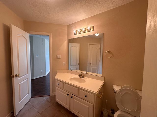 5819 Brook Bend Drive, Sugar Land, TX 77479