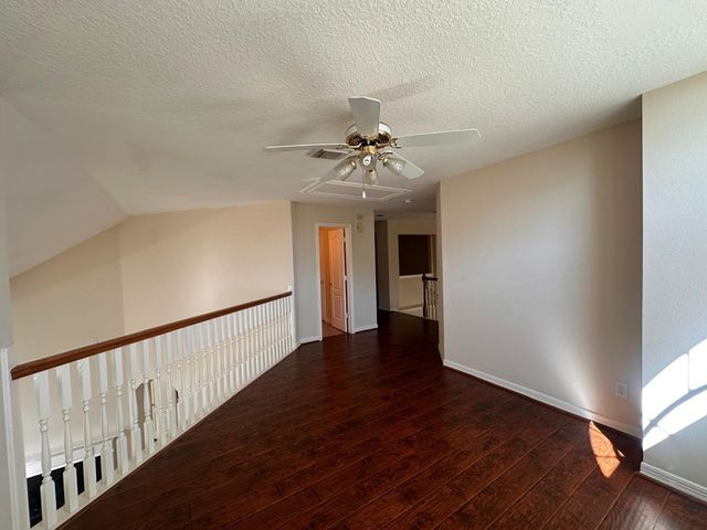 5819 Brook Bend Drive, Sugar Land, TX 77479