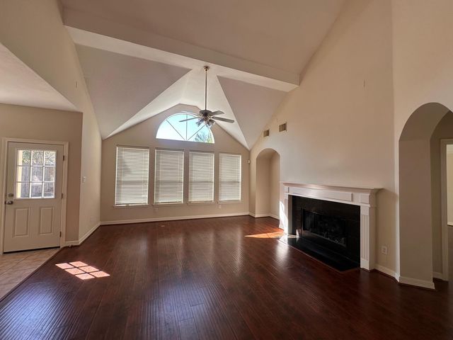 5819 Brook Bend Drive, Sugar Land, TX 77479