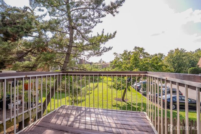 6005 N Oaks Boulevard, North Brunswick, NJ 08902