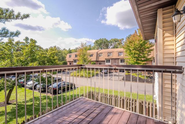6005 N Oaks Boulevard, North Brunswick, NJ 08902