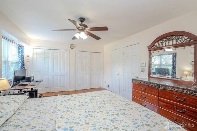 6005 N Oaks Boulevard, North Brunswick, NJ 08902