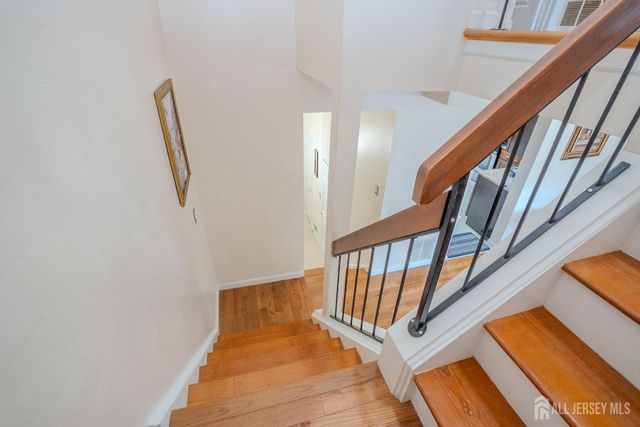 6005 N Oaks Boulevard, North Brunswick, NJ 08902