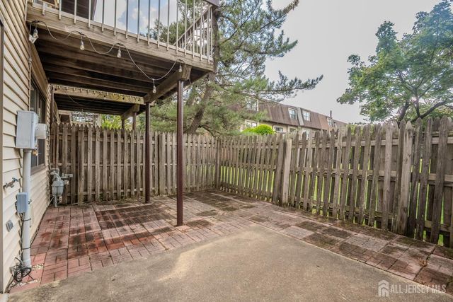 6005 N Oaks Boulevard, North Brunswick, NJ 08902