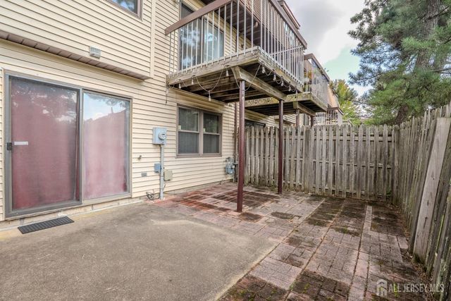 6005 N Oaks Boulevard, North Brunswick, NJ 08902