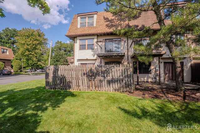6005 N Oaks Boulevard, North Brunswick, NJ 08902