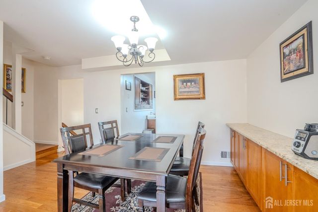 6005 N Oaks Boulevard, North Brunswick, NJ 08902