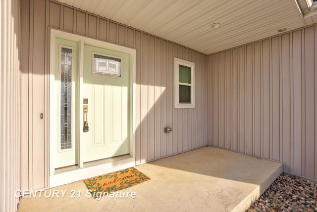 10060 Hemphill Drive, Freeland, MI 48623