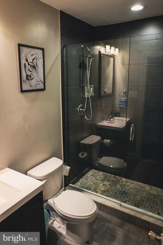 6218 PINE ST, Philadelphia, PA 19143
