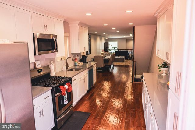 6218 PINE ST, Philadelphia, PA 19143