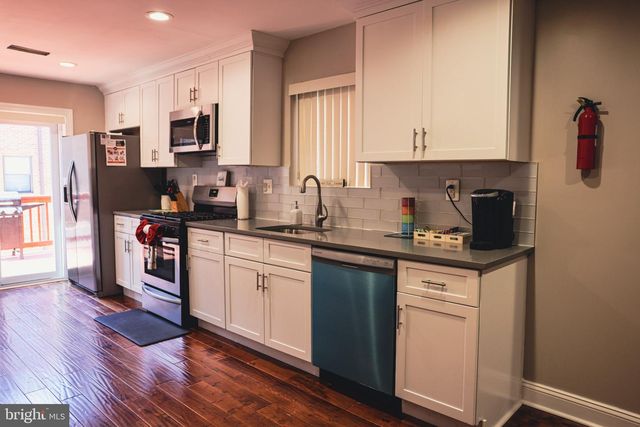 6218 PINE ST, Philadelphia, PA 19143