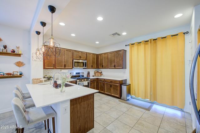 9132 W ROMA Avenue, Phoenix, AZ 85037