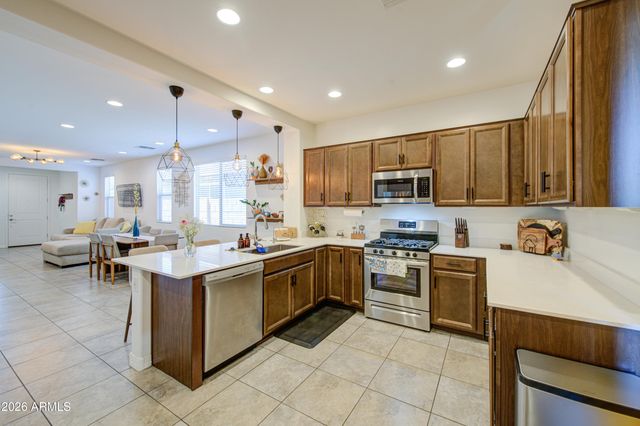 9132 W ROMA Avenue, Phoenix, AZ 85037