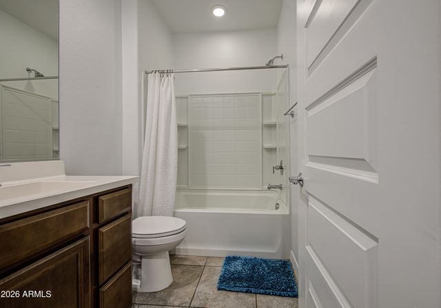 9132 W ROMA Avenue, Phoenix, AZ 85037