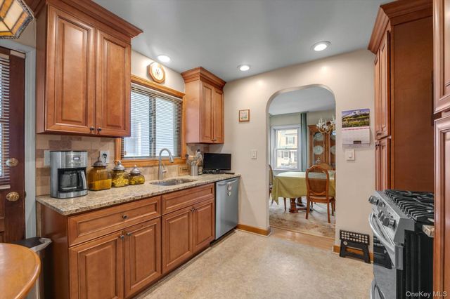 159-06 100 Street, Howard Beach, NY 11414