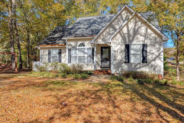 921 Hollyhock Court, Boiling Springs, SC 29316