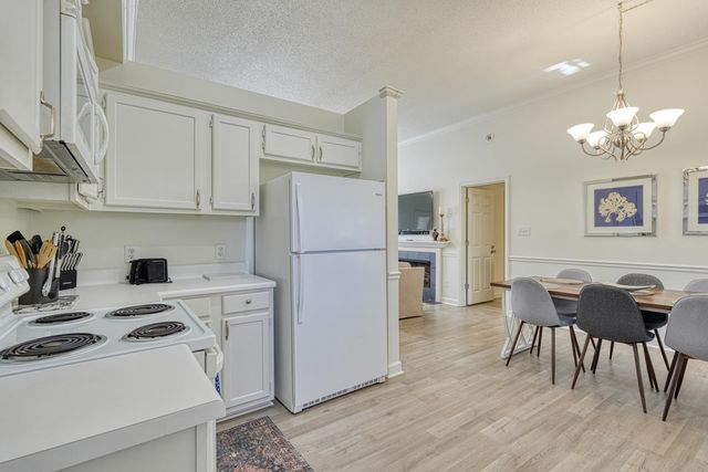 921 Hollyhock Court, Boiling Springs, SC 29316