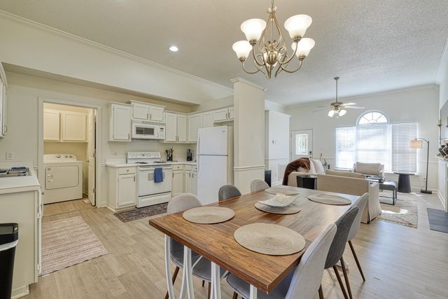 921 Hollyhock Court, Boiling Springs, SC 29316