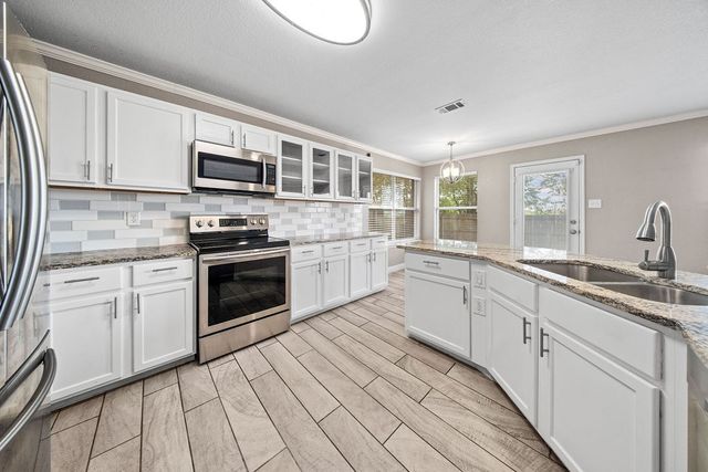 115 Autumn Trail, Red Oak, TX 75154